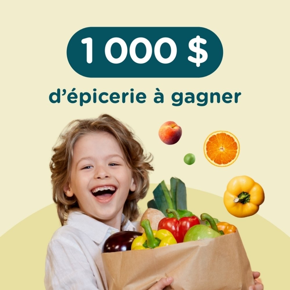 Petit garçon et son sac d'épicerie